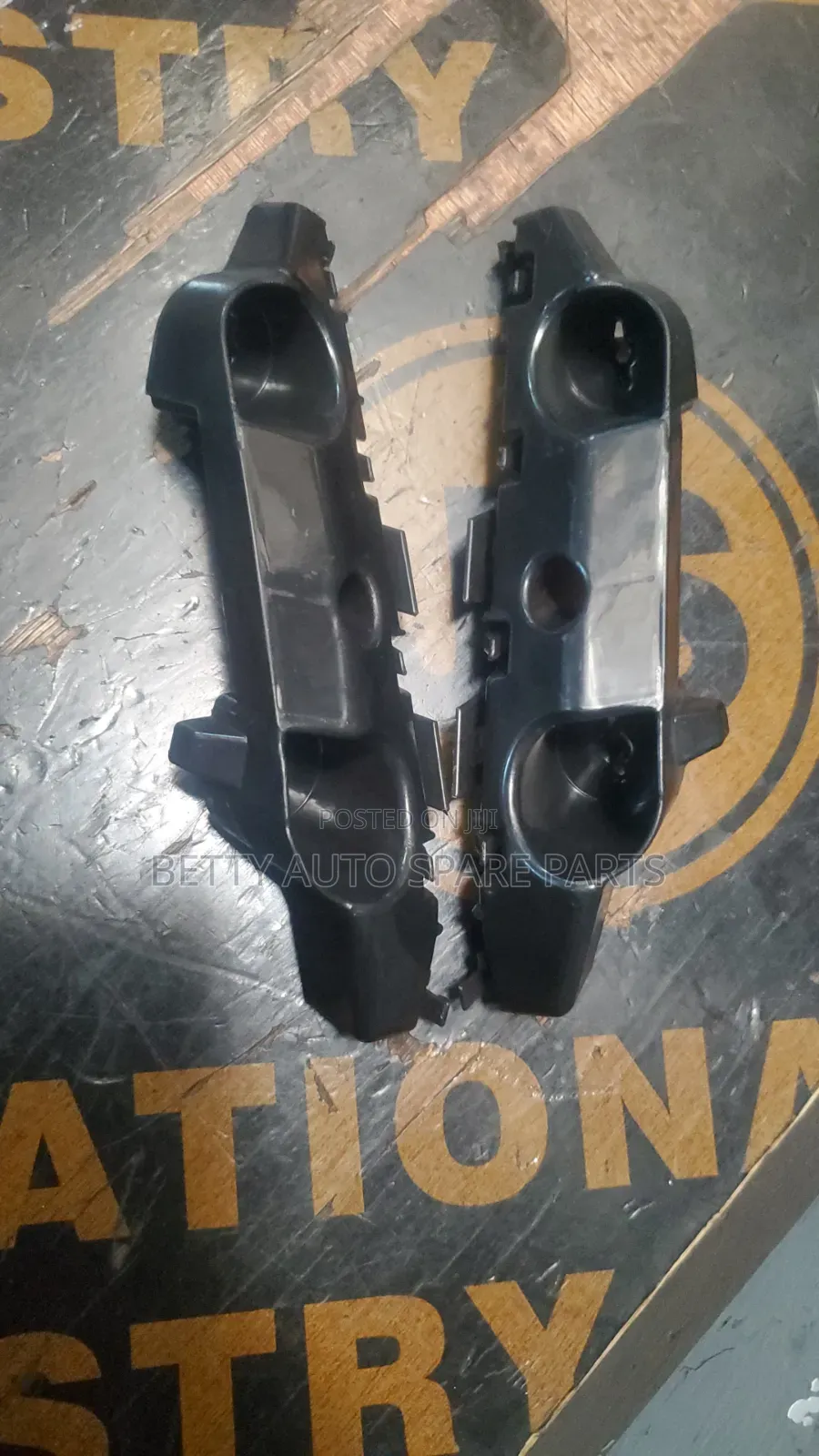 Nissan Note 2012 Bumper Holder