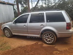 Volkswagen Golf 1.6 Automatic 2003 Silver