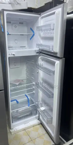 Solstar 247L Refrigerator – Spacious Storage & Powerful Cooling