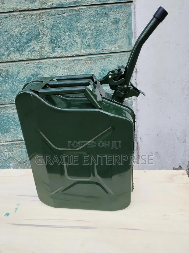 Metal Jerrican, Jerrycan 20L With Spout - main view
