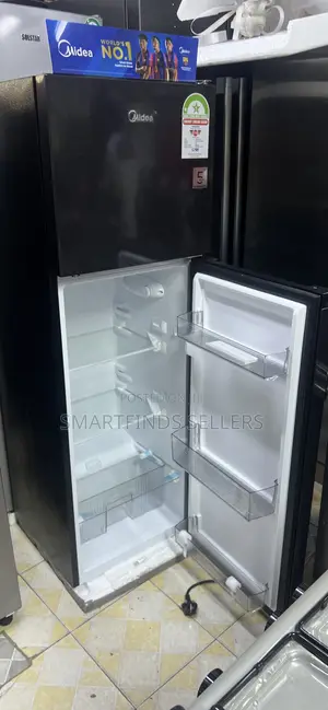 Midea 173L Refrigerator – Spacious Storage & Reliable Cooling