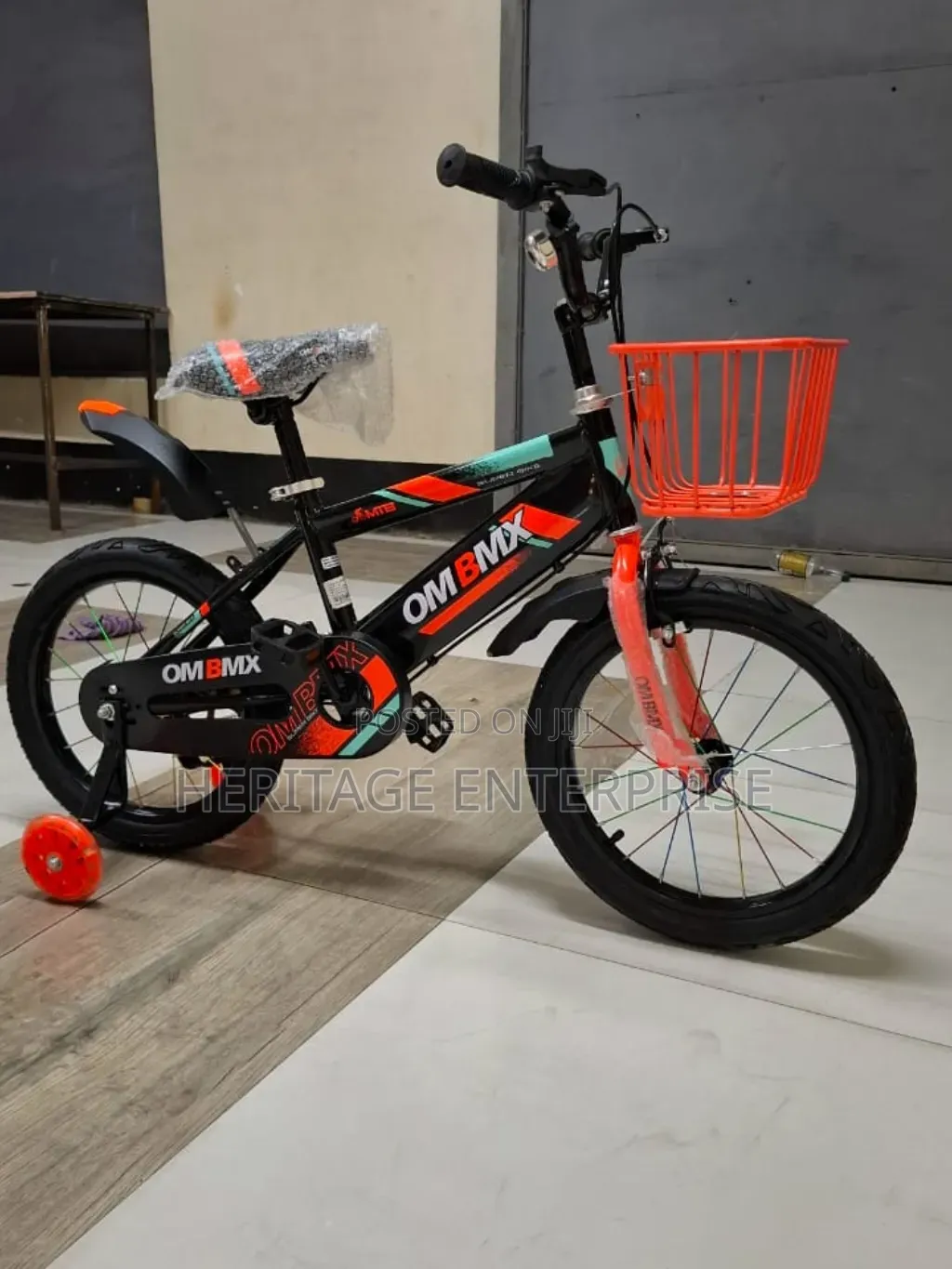 Size 16 Kids Sports Bike With Support