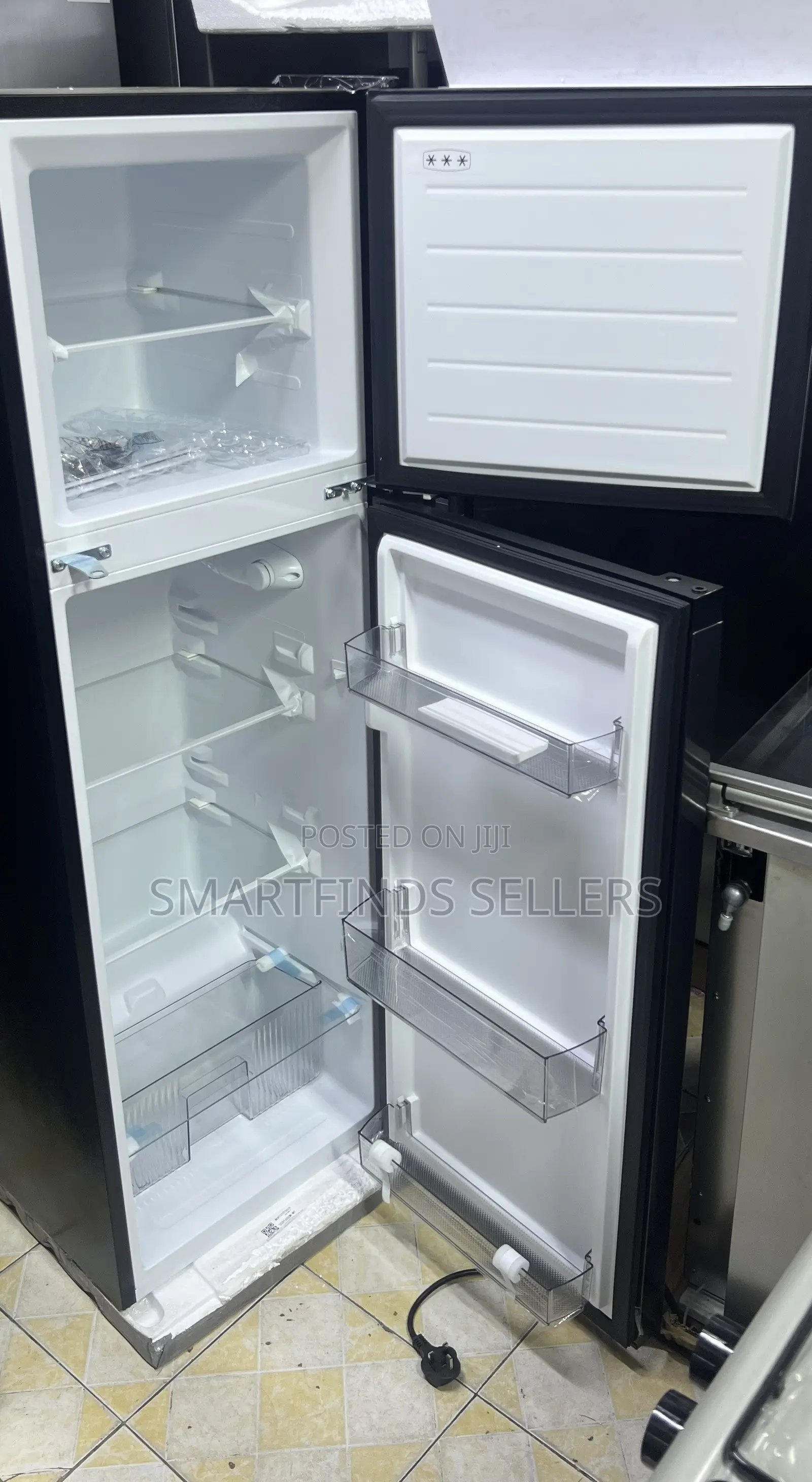 Midea 173L Fridge – Stylish, Efficient & Perfect for Everyday Use