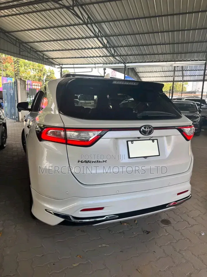 Toyota Harrier 2019 White