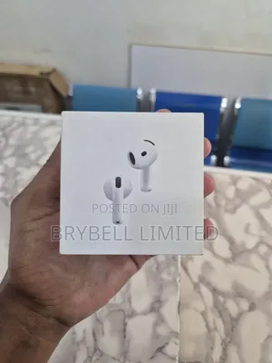 Brand New Sealed Apple Airpods 5 Wthite