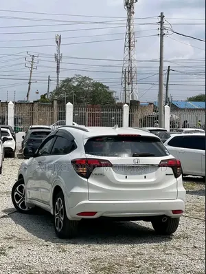Honda Vezel 2019 White