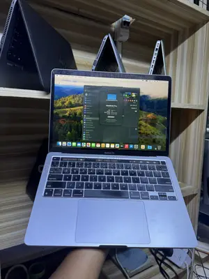 Laptop Apple MacBook Pro 8GB Apple M1 SSD 256GB