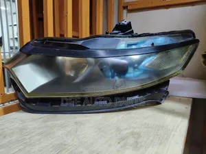 Honda Insight 2012 Headlight