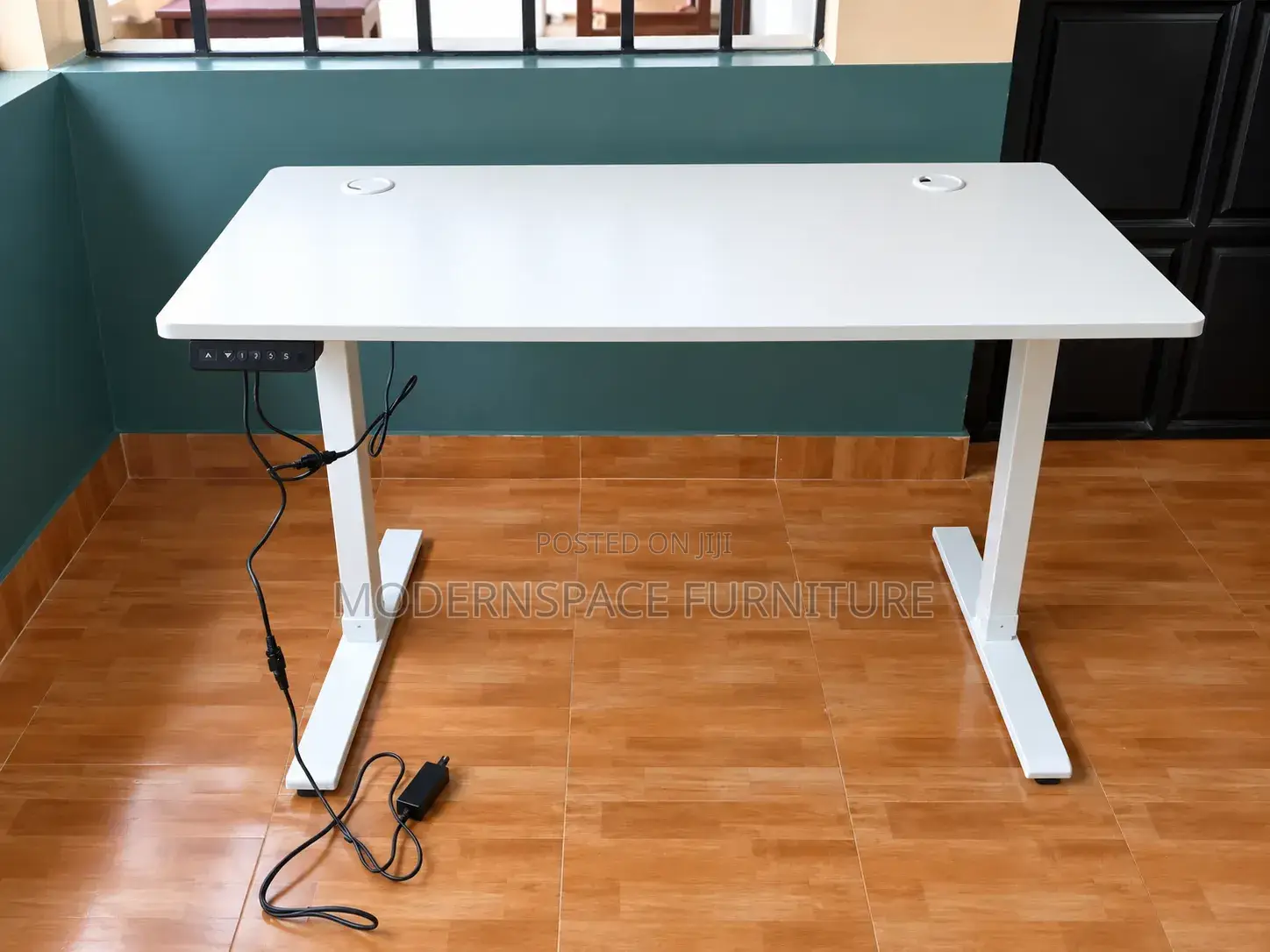 Electric Height Adjustable Office Desk
