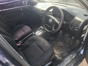 Volkswagen Golf 2003 Blue
