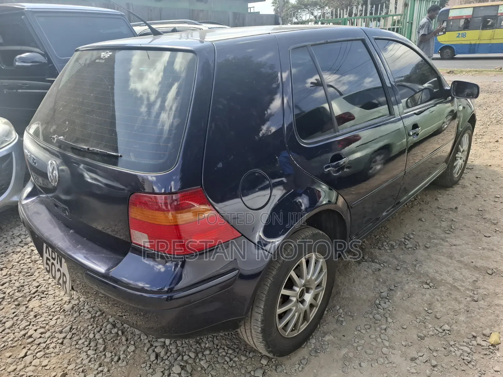 Volkswagen Golf 2003 Blue