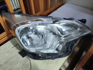 Ractis 2012 Headlight