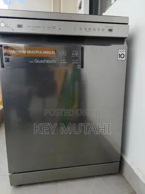 LG DishWsher With Quadwash