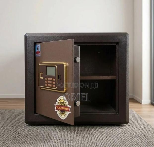 Office Desk : 20KG Lockable Security Safe - thumbnail 6