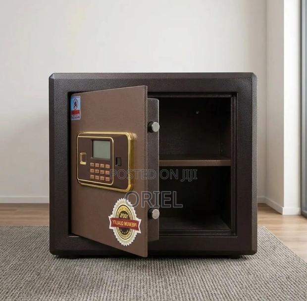 Office Desk : 20KG Lockable Security Safe - thumbnail 7