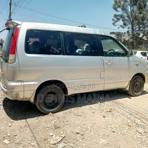 Toyota TownAce Noah 2001 Silver
