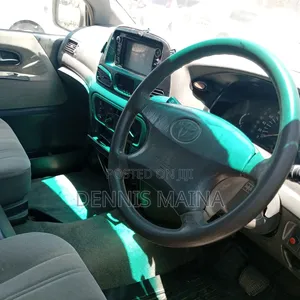 Toyota TownAce Noah 2001 Silver