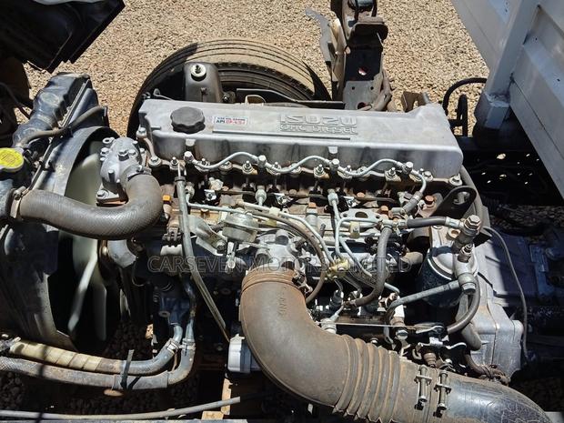 Isuzu NPR KCM - thumbnail 4