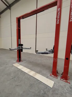 Clear Working Area Underneathof Vehicle 2post Carlift 4tns Machine