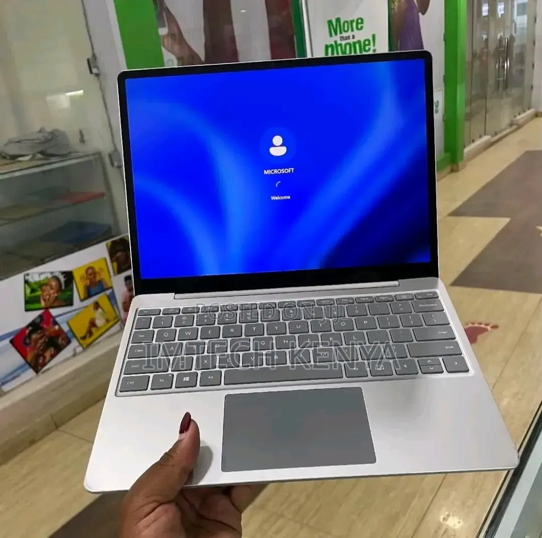 Laptop Microsoft Surface Laptop Go 8GB Intel Core i5 SSD 256GB