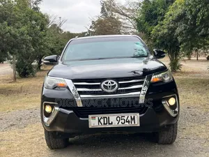 Toyota Fortuner 2016 Black