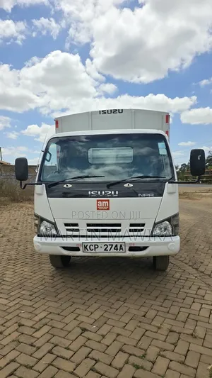 Isuzu NPR 2017