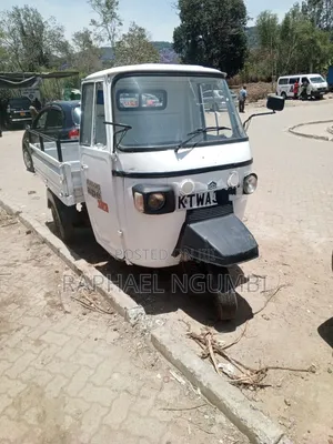Piaggio 2012 White