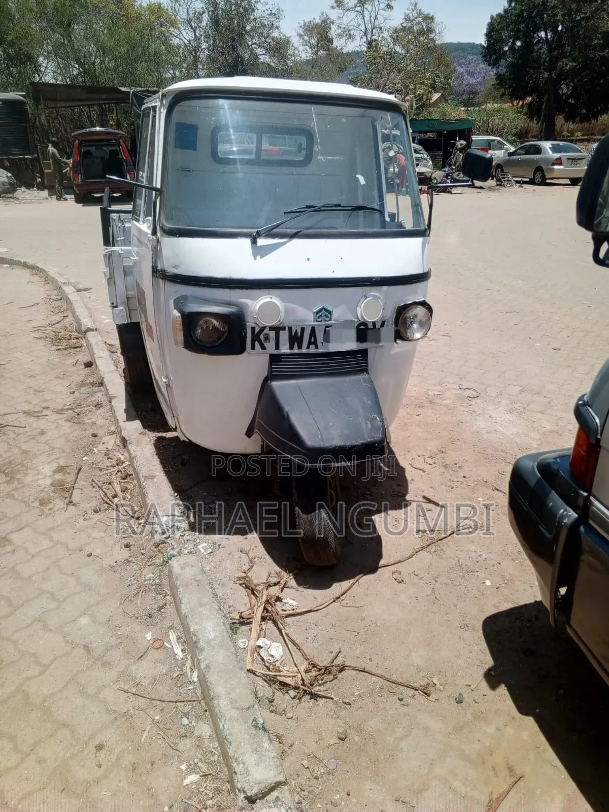 Piaggio 2012 White