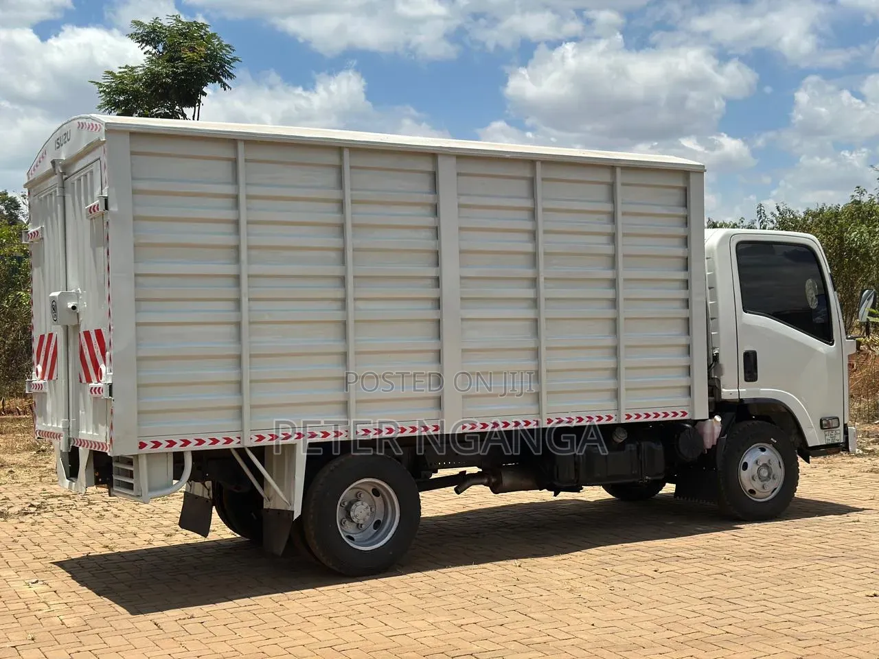 Isuzu NMR 2021 White