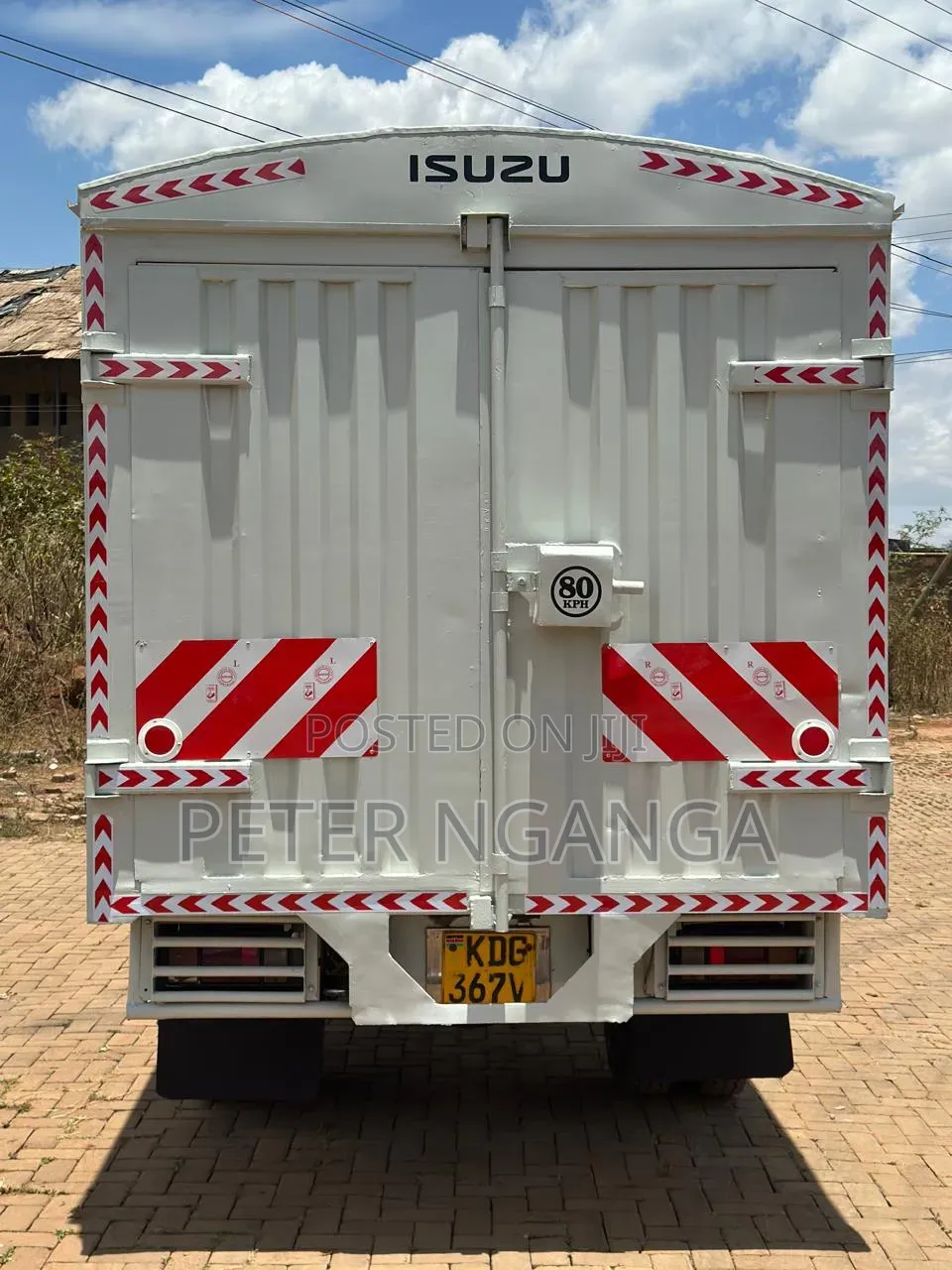 Isuzu NMR 2021 White