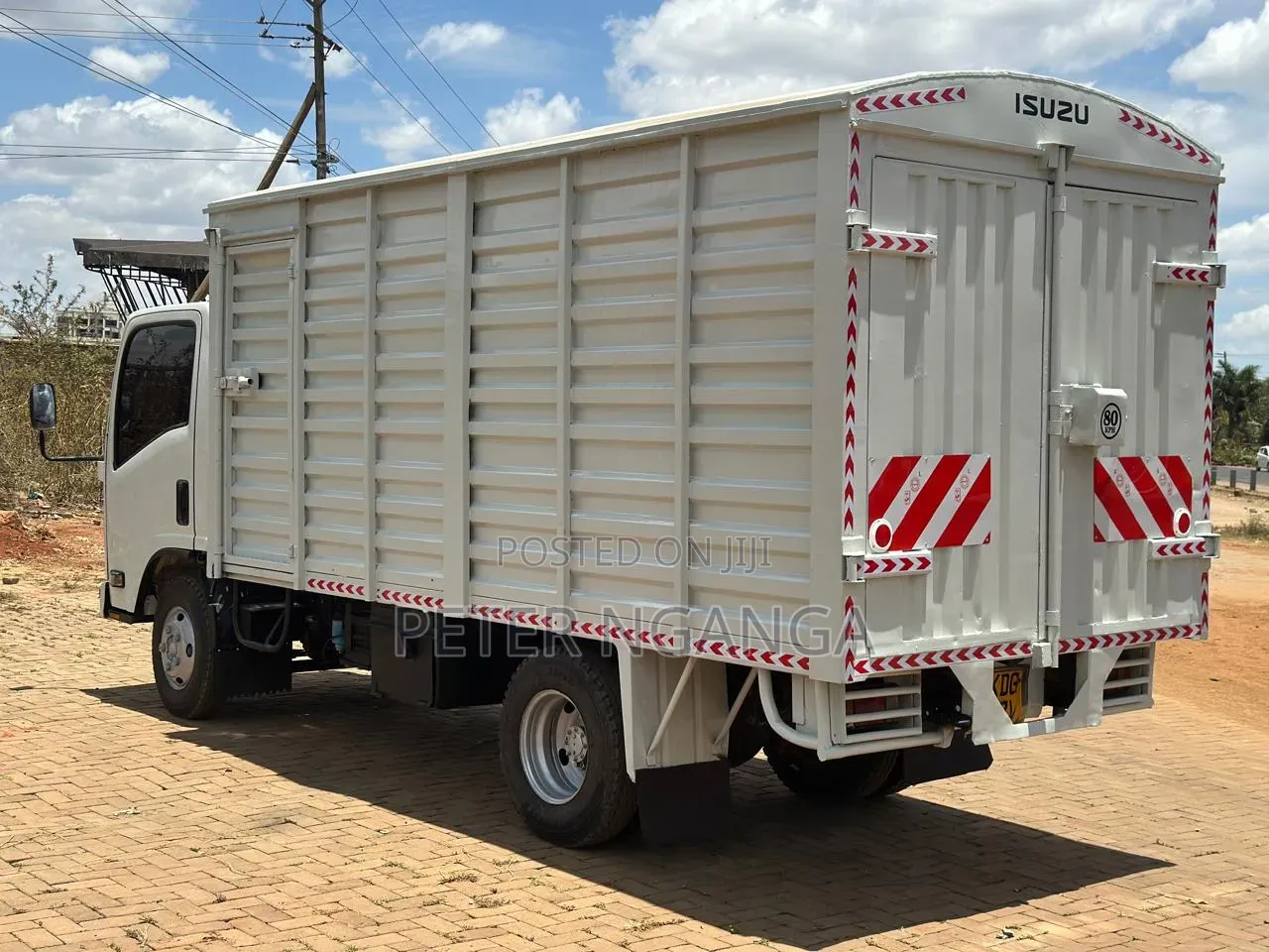 Isuzu NMR 2021 White
