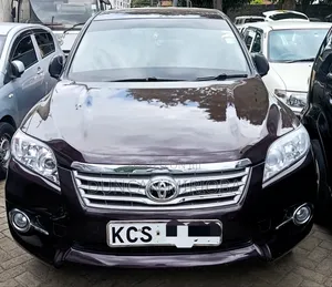 Toyota Vanguard 2011 Maroon