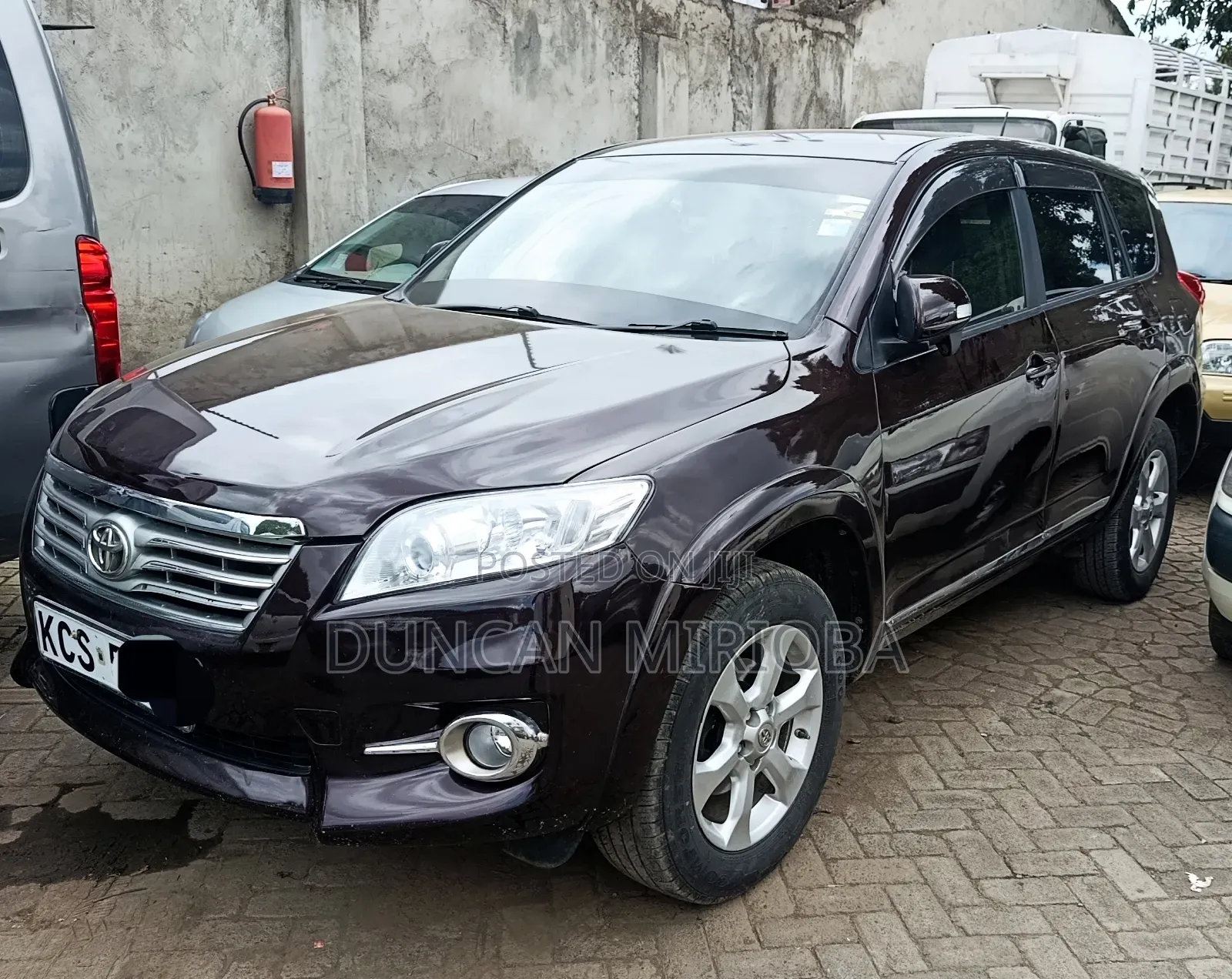 Toyota Vanguard 2011 Maroon