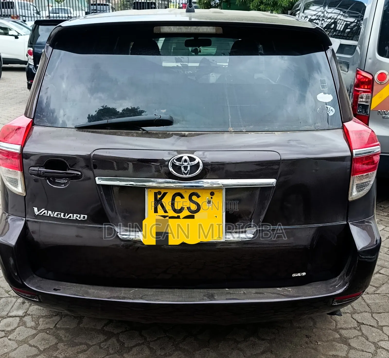 Toyota Vanguard 2011 Maroon