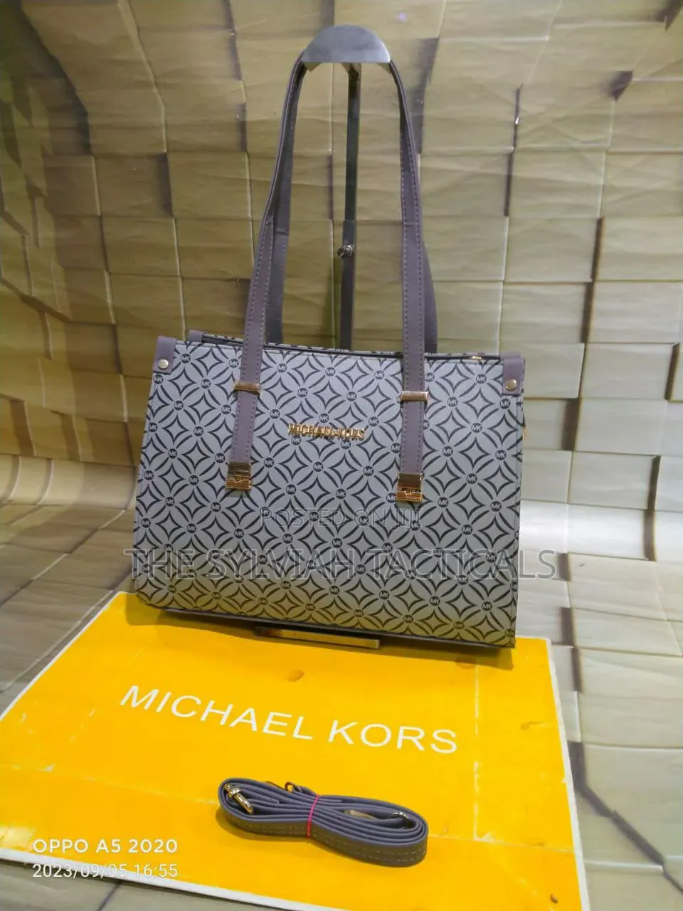 Micheal Kors Bag