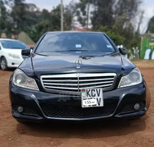 Mercedes-Benz E200 2014 Black