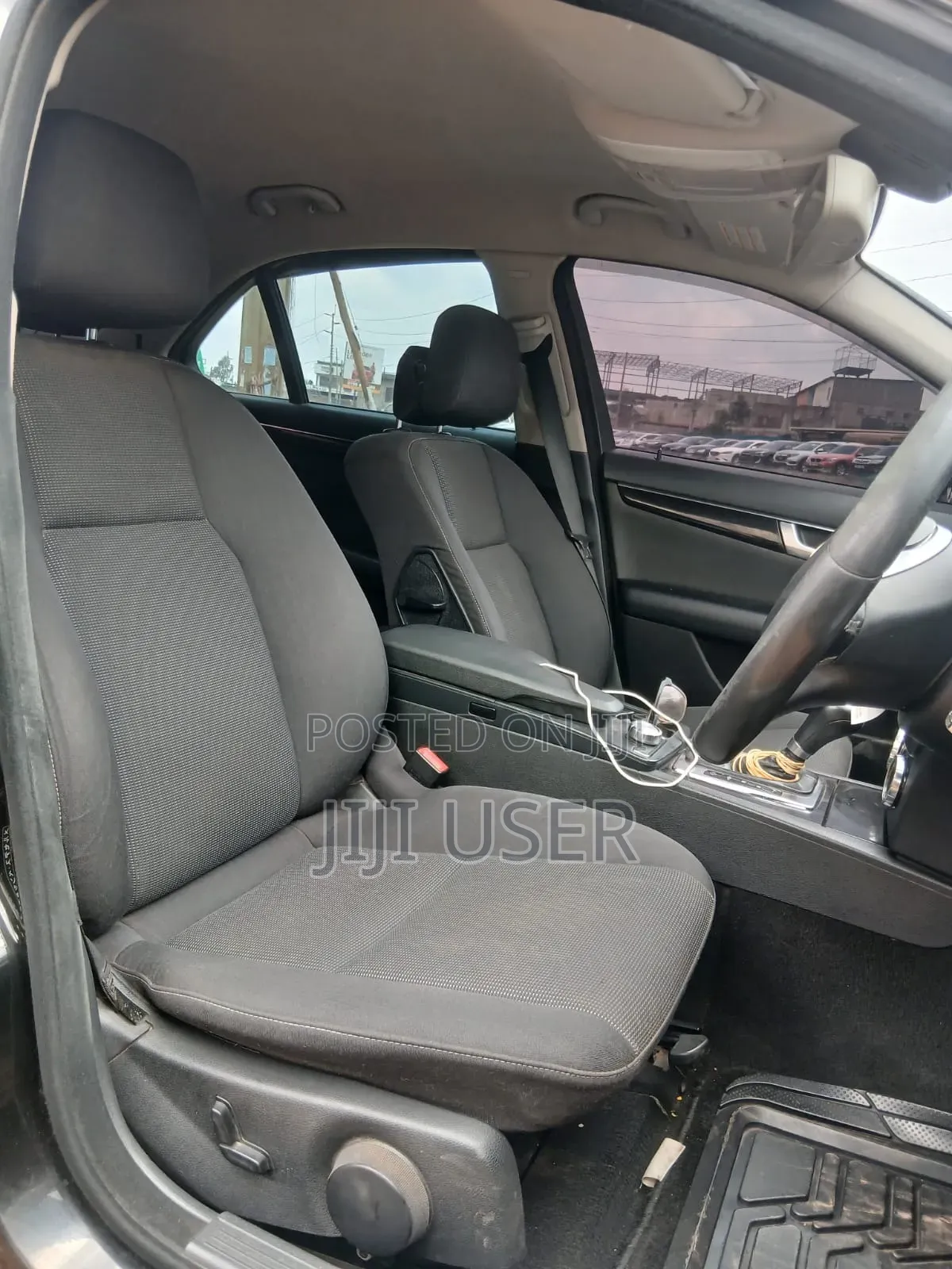 Mercedes-Benz E200 2014 Black