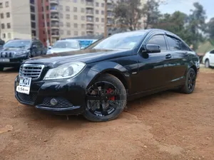 Mercedes-Benz E200 2014 Black