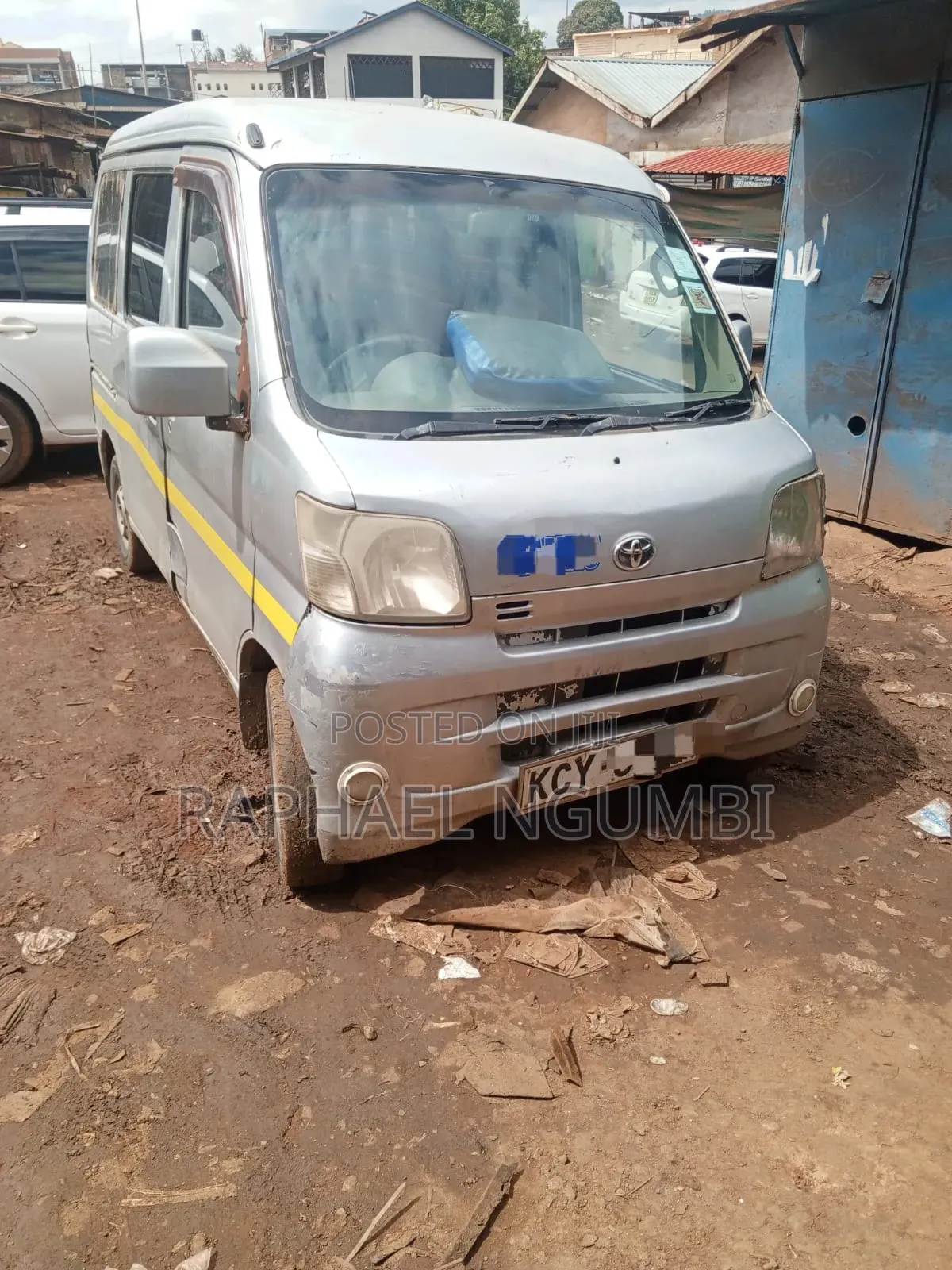 Toyota Pixis 2012 Silver