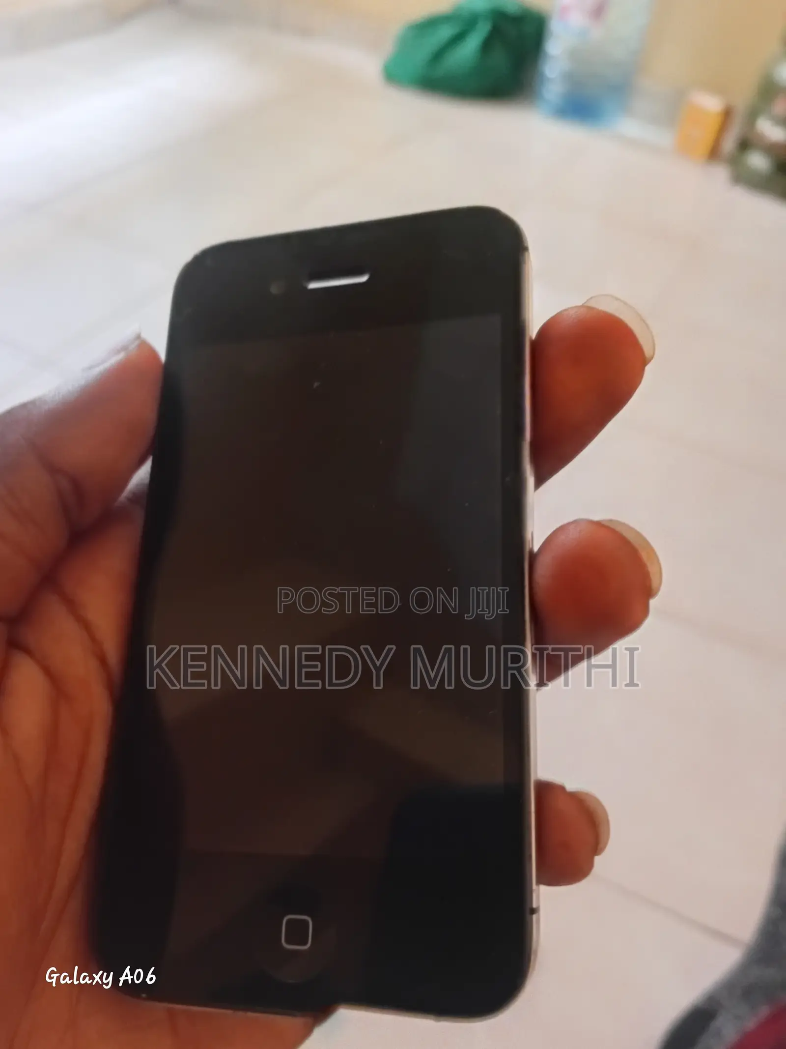 Apple iPhone 4 16 GB Black