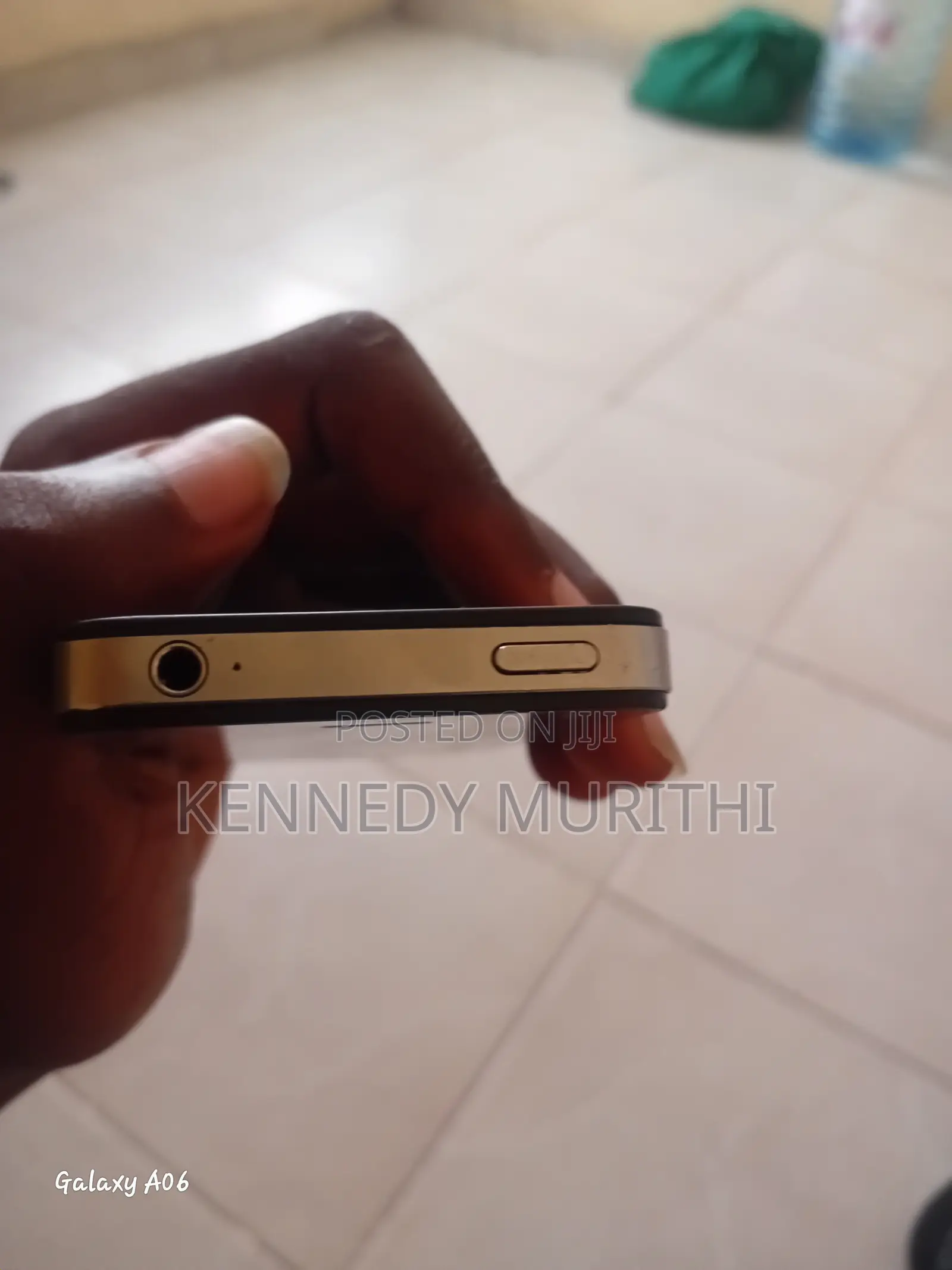 Apple iPhone 4 16 GB Black