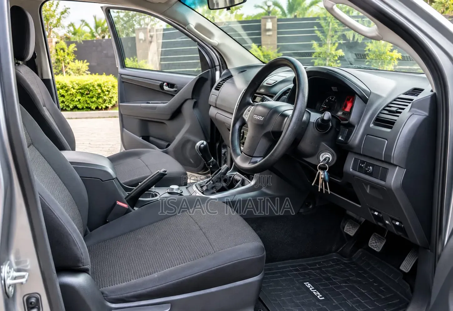 Isuzu D-MAX 2022 Gray