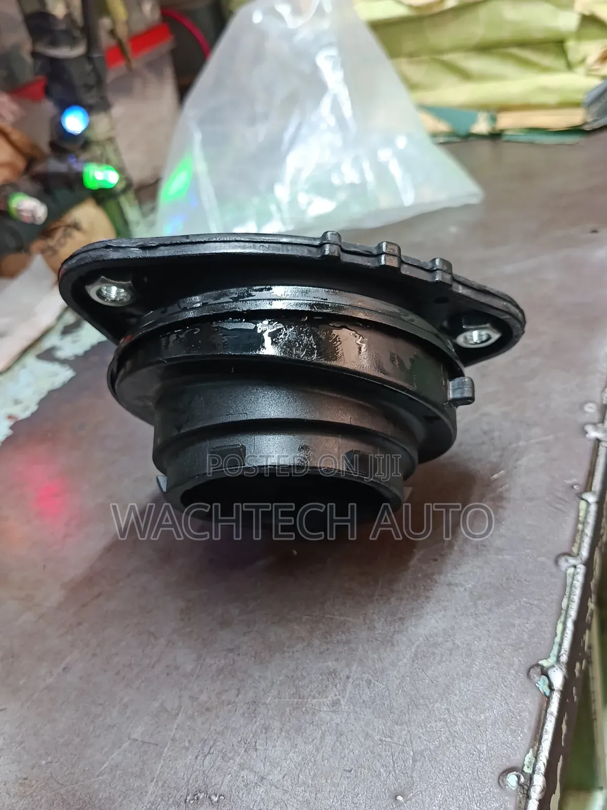 Shock Mounting Mazda AXELA