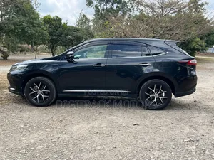 Toyota Harrier 2019 Black
