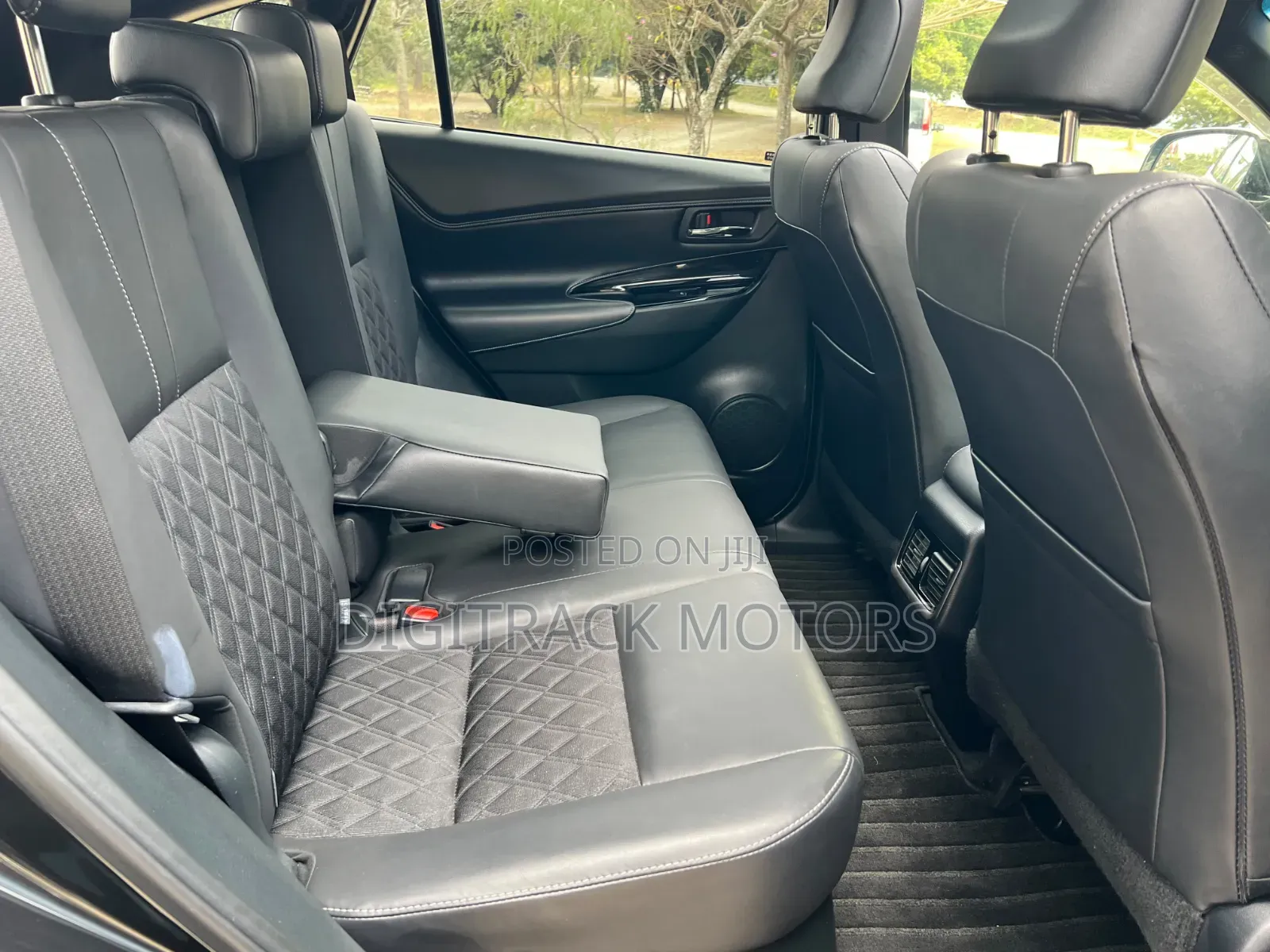 Toyota Harrier 2019 Black