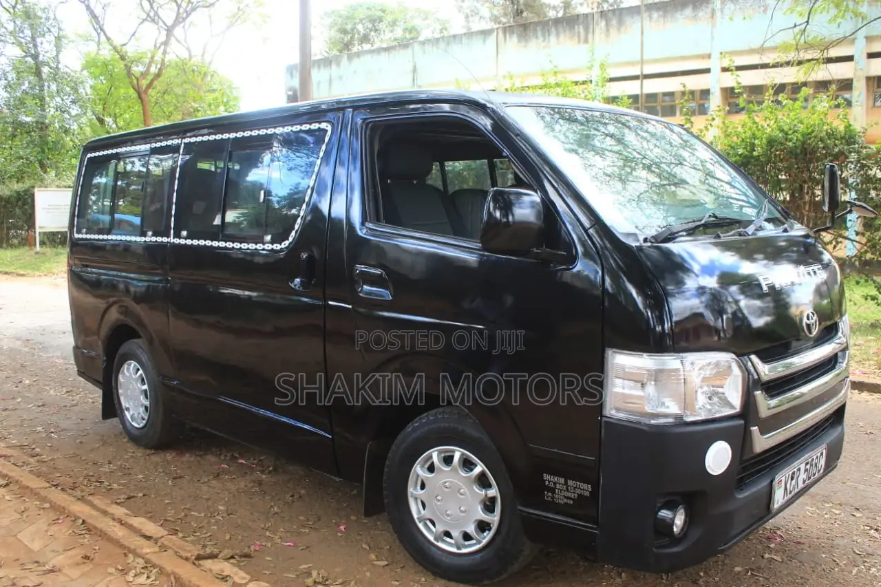 Toyota HiAce 2011 Black