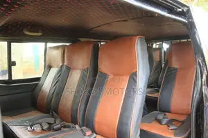 Toyota HiAce 2011 Black