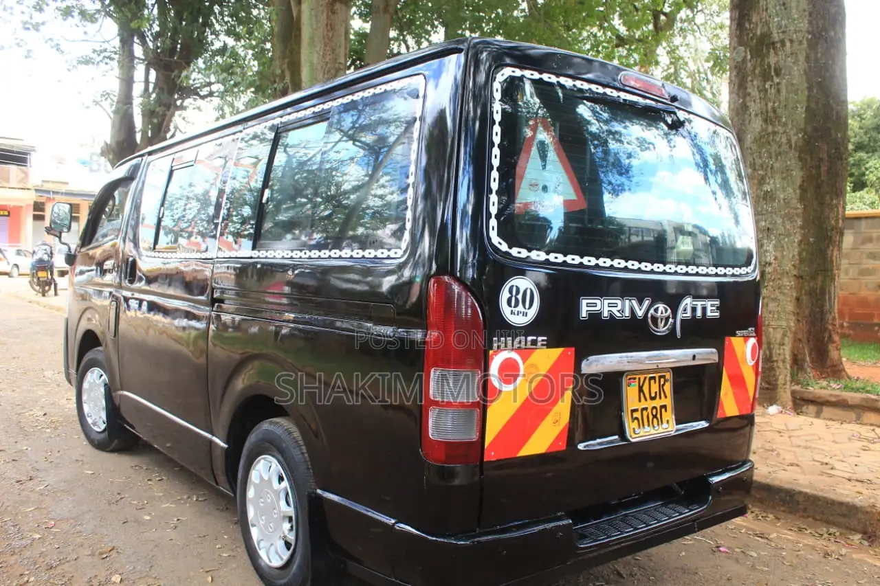 Toyota HiAce 2011 Black