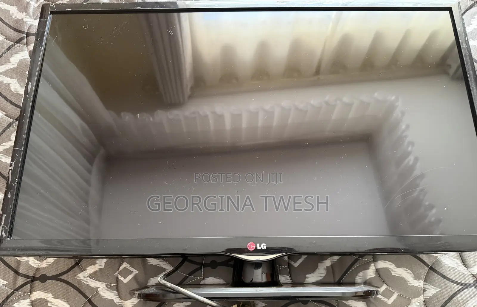 LG 32” LED TV (Non Smart)