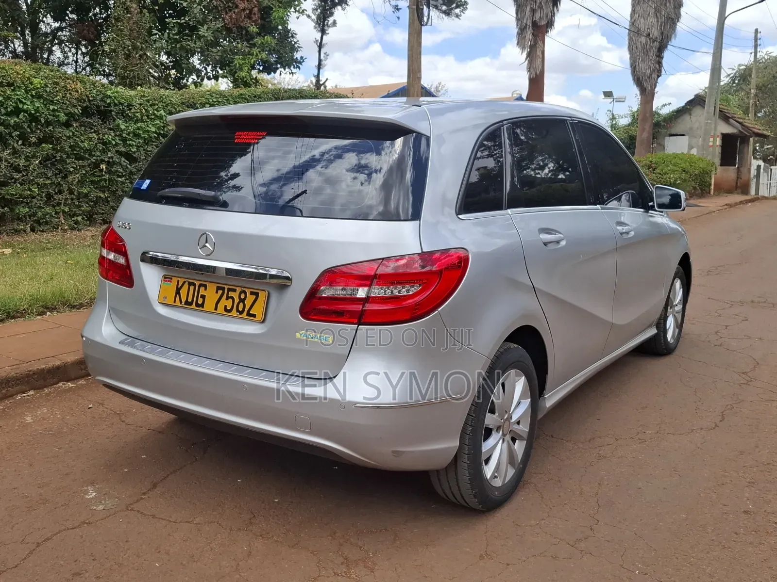Mercedes-Benz B-Class B180 Petrol 2015 Silver